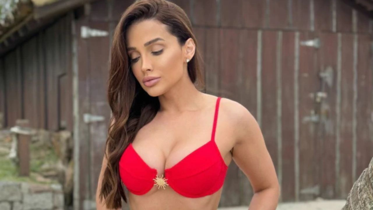 O biquíni que valoriza sua silhueta com elegância e leveza