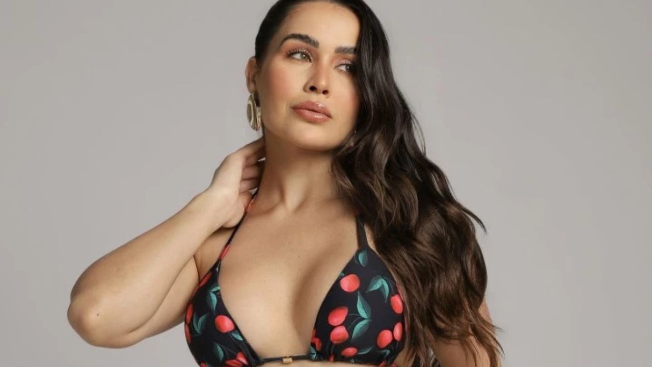 O biquíni de fita entrou no radar das mulheres que preferem peças com personalidade