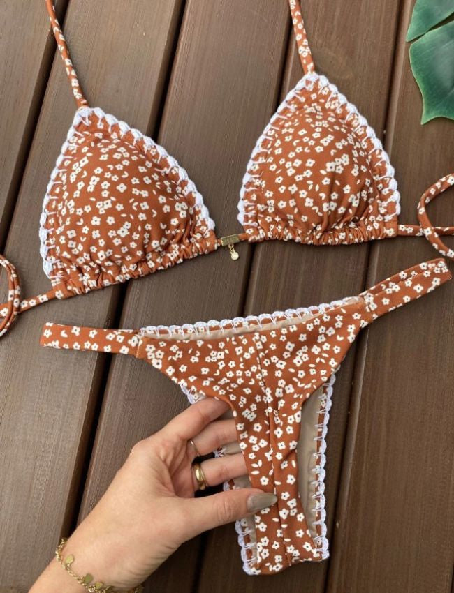 Biquíni Cortininha Flor com Crochê - Marrom