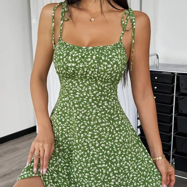 Vestido Curto Floral Espaguete — Moda Verão Sofisticada