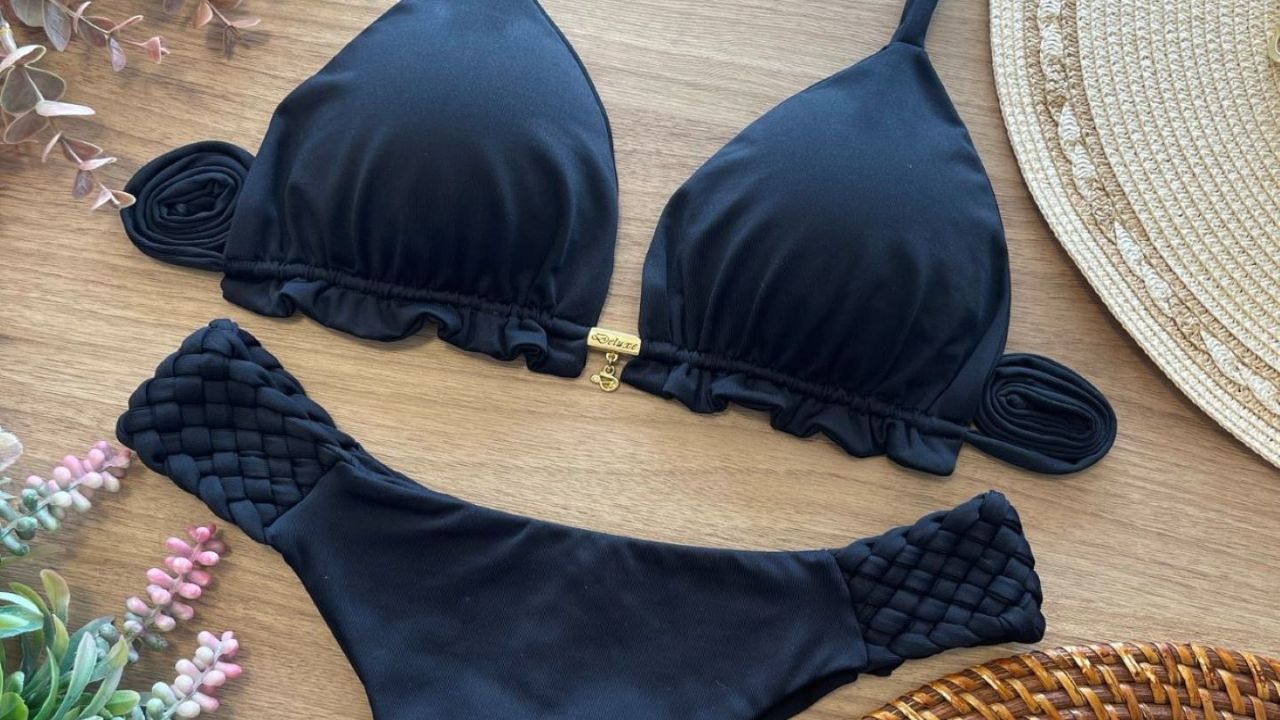 Biquíni preto minimalista com efeito máximo no seu look