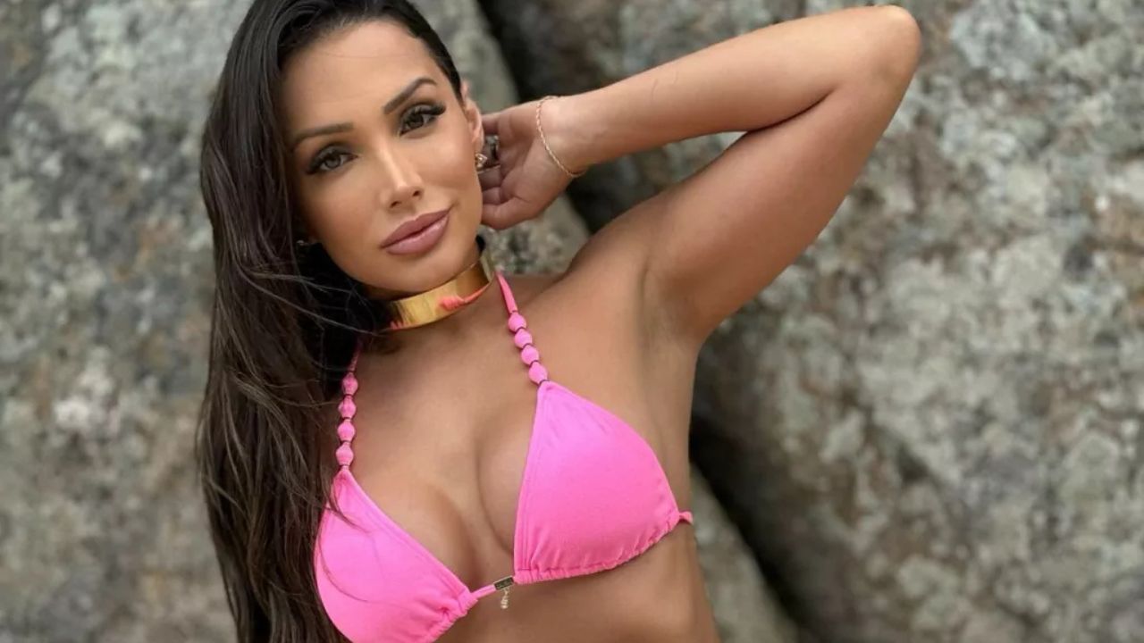Biquíni de fita é aposta certa para um verão ousado e atual