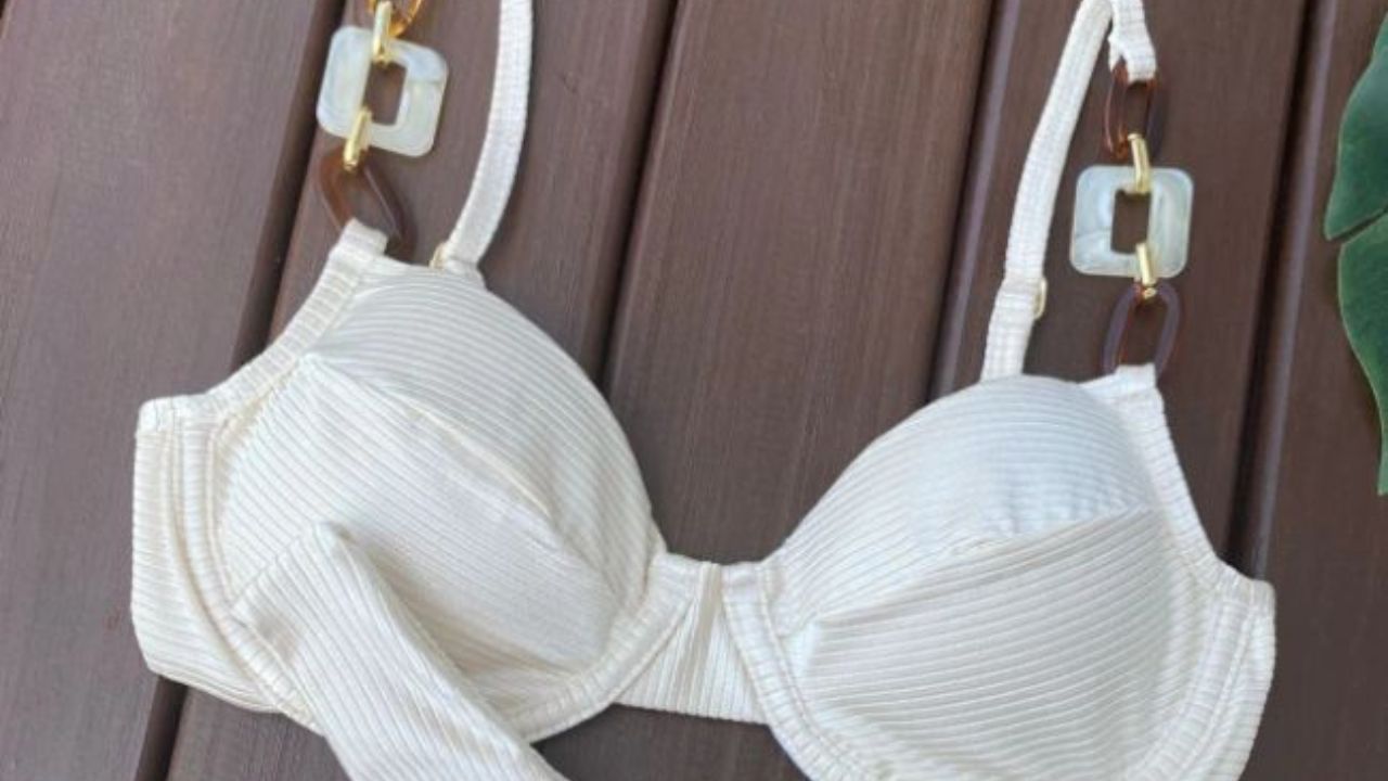 Biquíni que modela o corpo com leveza e elegância