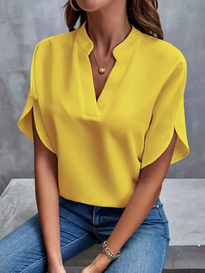 Blusa Feminina Decote V Meia Manga | Look Casual Elegante Verão
