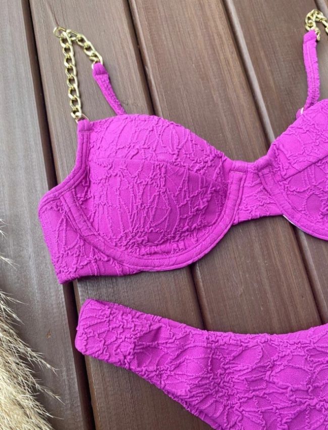 Biquíni Meia Taça Texturizado com Corrente Constantinopla - Roxo