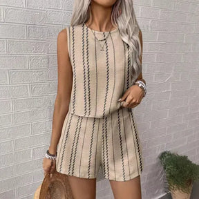 Conjunto Colete e Shorts Listrado Verão 2025 | Moda Casual