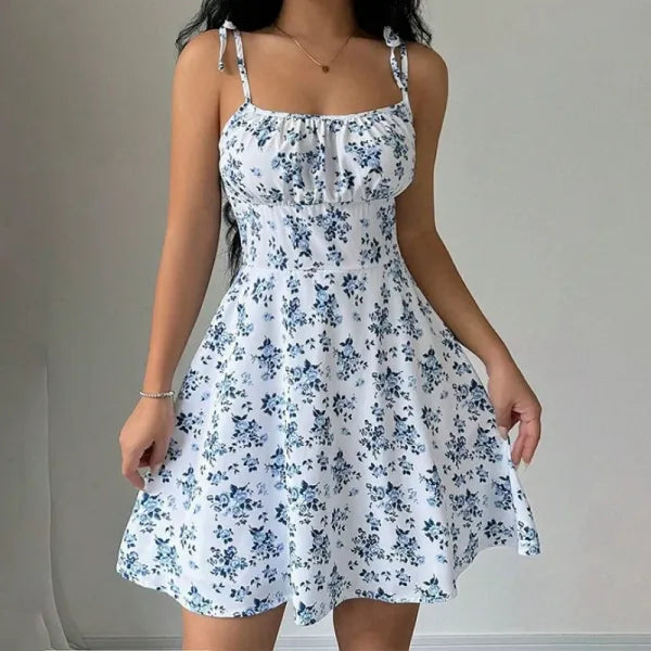 Vestido Curto Floral Espaguete — Moda Verão Sofisticada