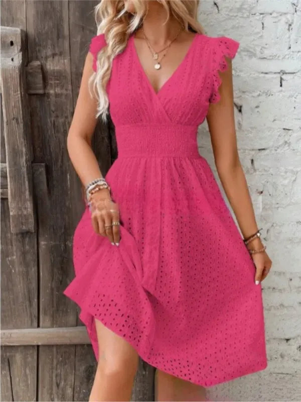 Vestido Midi Renda Branca com Decote V Premium