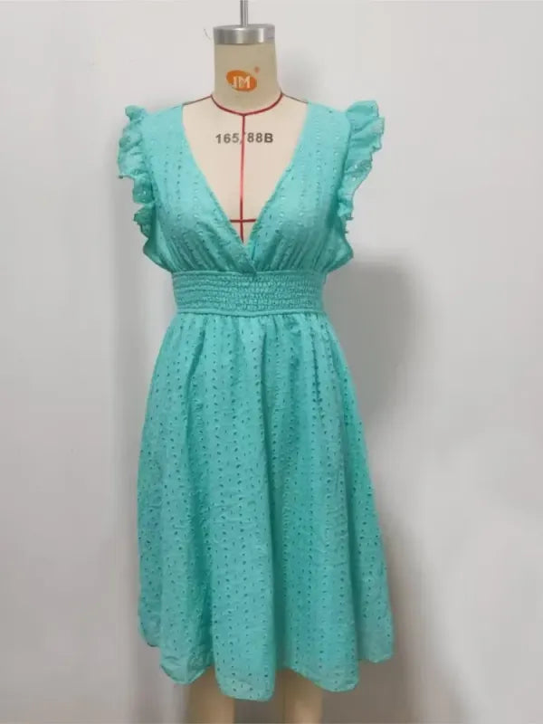 Vestido Midi Renda Branca com Decote V Premium