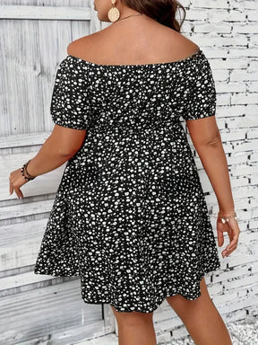Vestido Floral Plus Size Decote Ombro