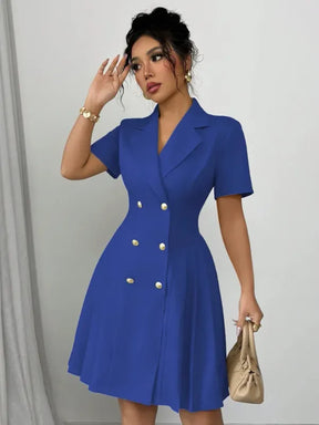 Vestido Midi Luxuoso Gola Entalhada Abotoamento Duplo