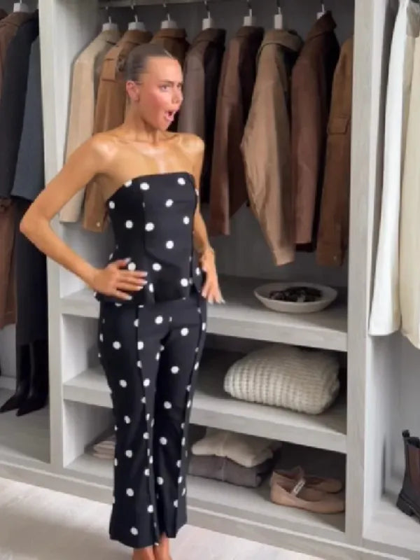 Conjunto Retrô Tomara que Caia com Poás - Body e Calça Flare