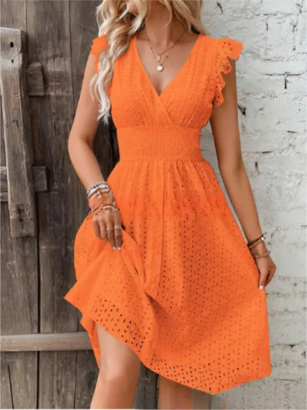 Vestido Midi Renda Branca com Decote V Premium