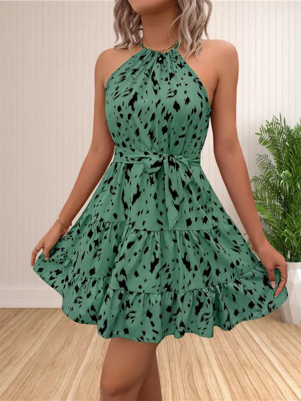 Vestido Floral Curto Boho com Babado — Estampa Bolinhas Verão