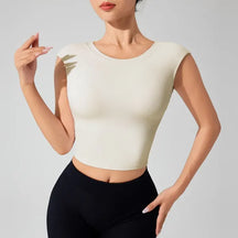 Camiseta Fitness Feminina Costas Abertas com Suporte [v:hfk56i]