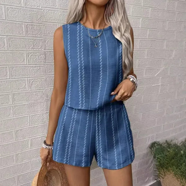 Conjunto Feminino Colete e Shorts Listrado Look Casual Elegante