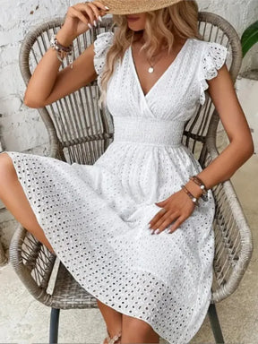 Vestido Midi Feminino Branco Renda Plissado Decote V Elegante