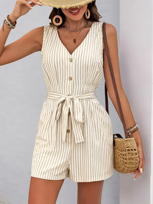 Macacão Feminino Listrado Decote V Cinto e Botões Look Casual Elegante